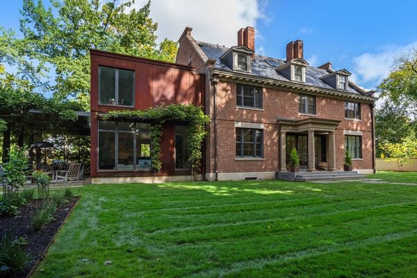 Backyard, Exterior, Facade, Brick Facade, Georgian