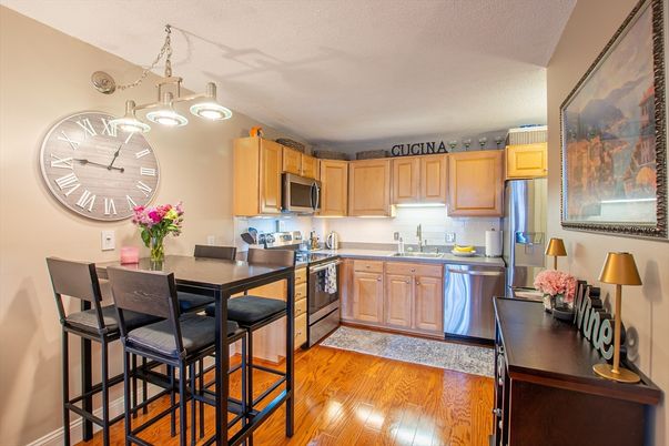 Dining room, Interior, Kitchen, Stainless Steel Appliances, Wood Texture Flooring