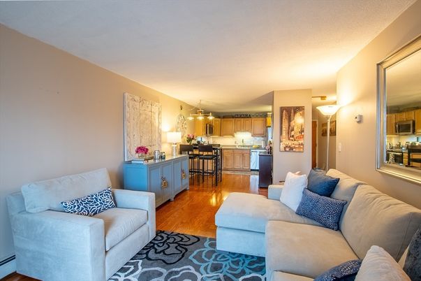 Interior, Kitchen, Living room, Pendant Lights, Wood Texture Flooring