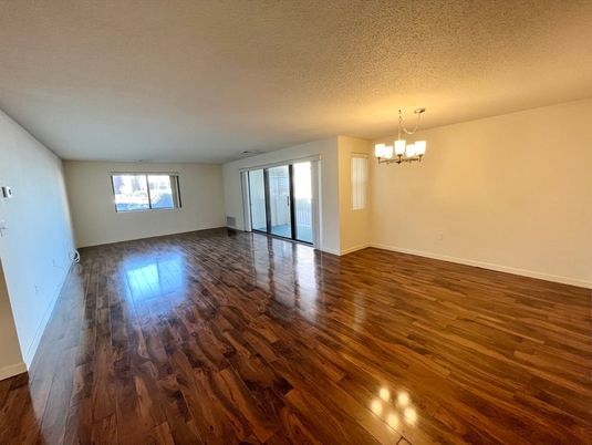 Chandelier, Empty room, Interior, Wood Texture Flooring