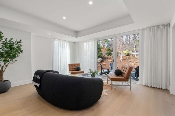 Interior, Living room, Recessed Lighting, Wood Texture Flooring