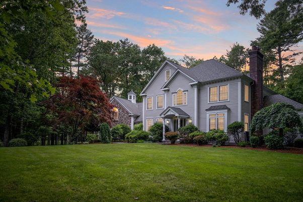 Backyard, Exterior, Facade, Queen Anne Victorian