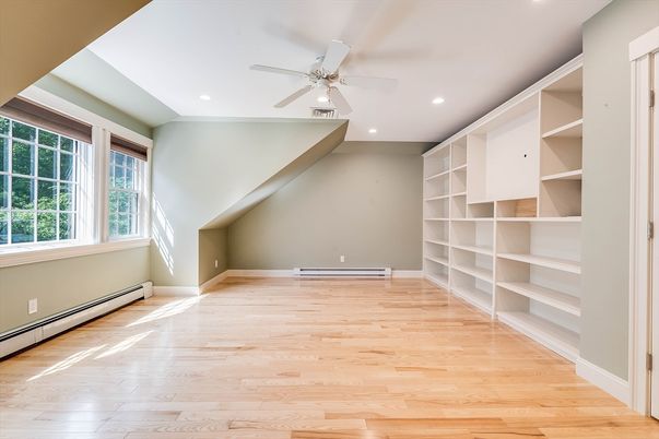 Empty room, Interior, Recessed Lighting, Walk-in Closets, Wood Texture Flooring