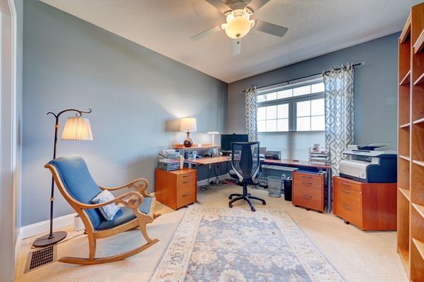 Home Office, Interior