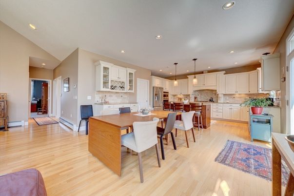 Dining room, Interior, Kitchen, Pendant Lights, Recessed Lighting, Wood Texture Flooring