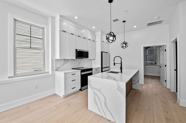 Interior, Kitchen, Pendant Lights, Recessed Lighting, Wood Texture Flooring