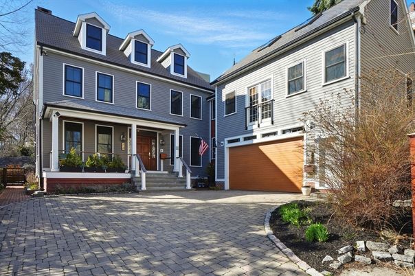 Attached, Exterior, Facade, Solar Panels, Rowhouse