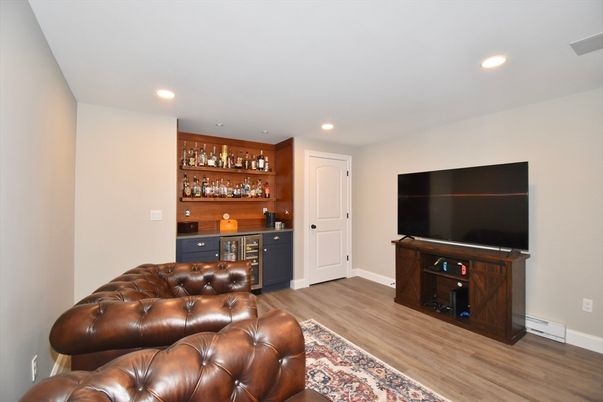 Interior, Recessed Lighting, Wood Texture Flooring