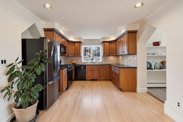 Interior, Kitchen, Recessed Lighting, Wood Texture Flooring