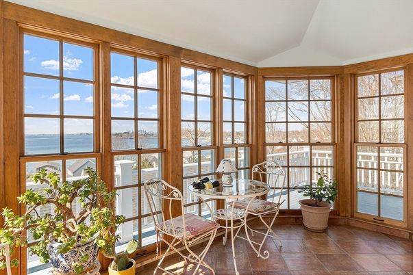 Interior, Sun Room, Water