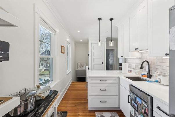 Interior, Kitchen, Pendant Lights, Recessed Lighting, Wood Texture Flooring
