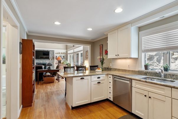 Dining room, Interior, Kitchen, Living room, Recessed Lighting, Wood Texture Flooring