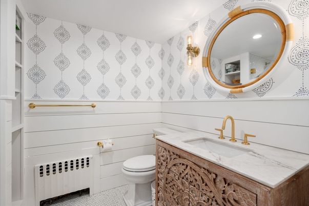 Bathroom, Interior, Recessed Lighting