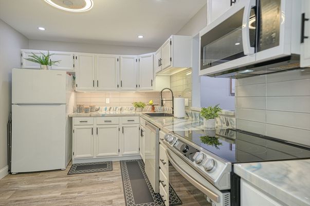 Interior, Kitchen, Recessed Lighting, Wood Texture Flooring