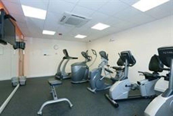 Fitness Equipment, Interior, Recessed Lighting