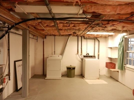 Interior, Washer, Wooden Beams