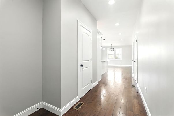 Interior, Pendant Lights, Recessed Lighting, Wood Texture Flooring