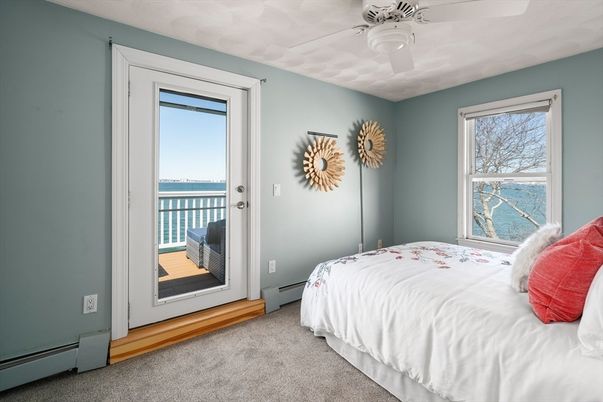 Bedroom, Interior, Water