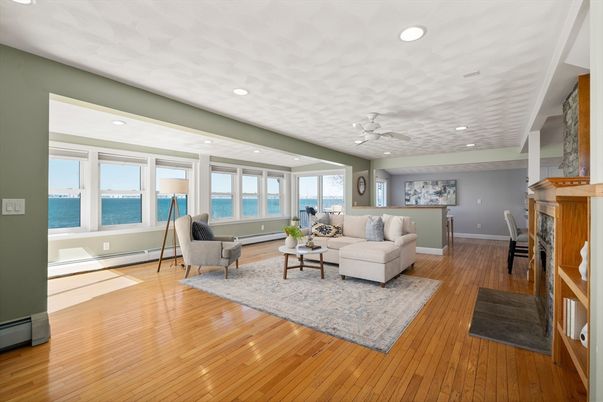 Interior, Living room, Recessed Lighting, Water, Wood Texture Flooring