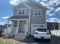 Exterior, Facade, Queen Anne Victorian