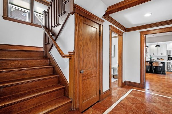 Interior, Pendant Lights, Recessed Lighting, Wood Texture Flooring