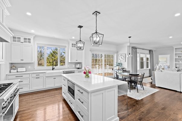Dining room, Interior, Kitchen, Living room, Pendant Lights, Recessed Lighting, Stainless Steel Appliances, Wood Texture Flooring