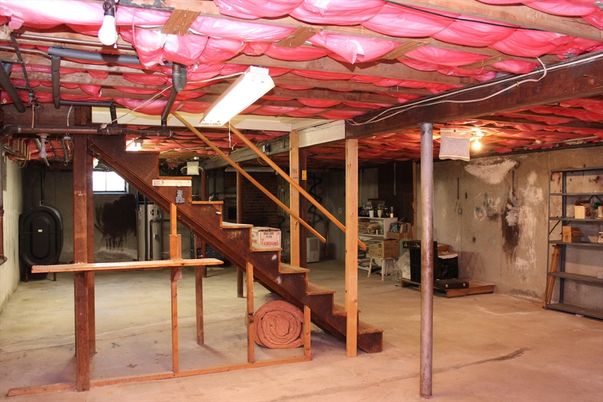 Interior, Wooden Beams