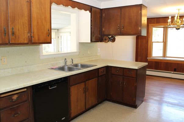 Chandelier, Interior, Kitchen, Wood Texture Flooring