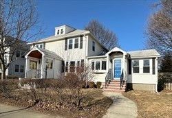 Exterior, Facade, Cape Cod