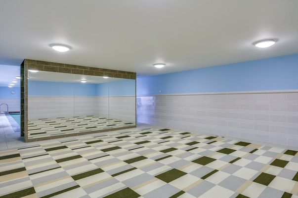 Empty room, Interior, Recessed Lighting