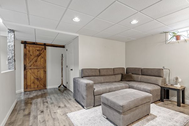 Interior, Living room, Recessed Lighting, Wood Texture Flooring