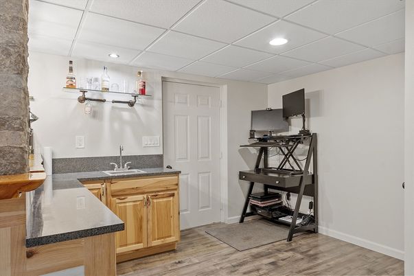 Interior, Recessed Lighting, Wood Texture Flooring