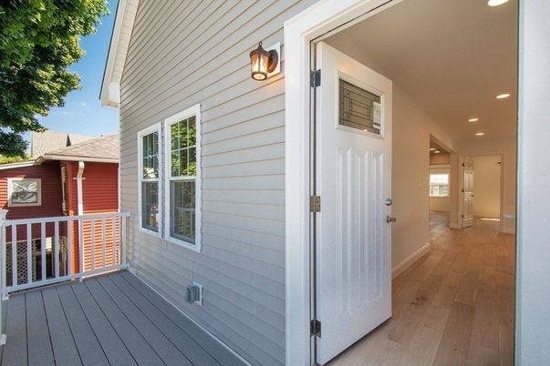 Exterior, Wood Texture Flooring