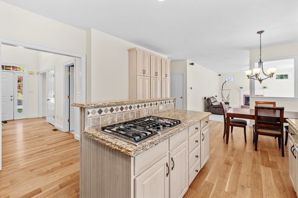 Chandelier, Dining room, Interior, Kitchen, Wood Texture Flooring