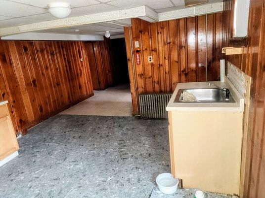 Interior, Wooden Walls