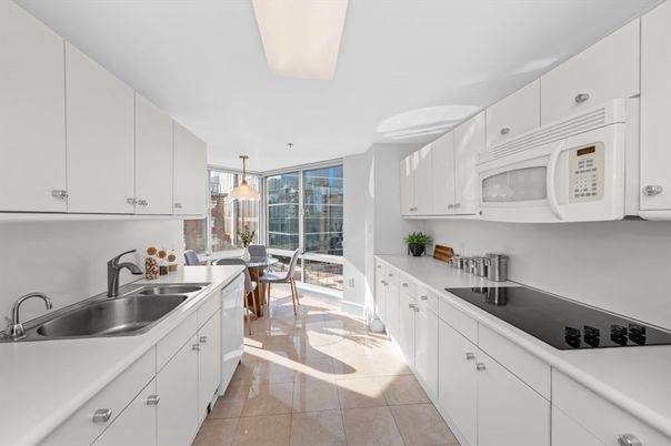 Dining room, Interior, Kitchen, Pendant Lights