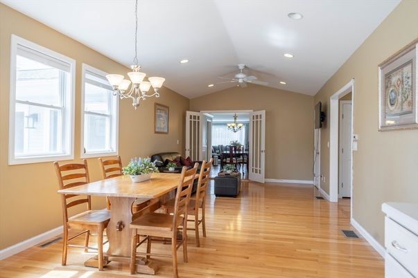 Chandelier, Dining room, Interior, Recessed Lighting, Wood Texture Flooring