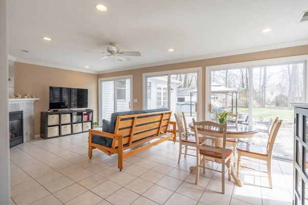 Dining room, Fireplace, Interior, Recessed Lighting