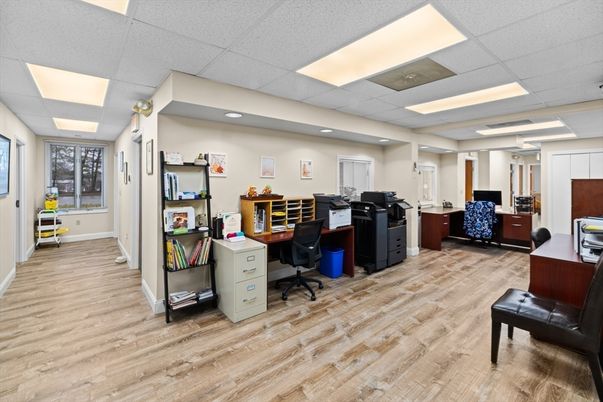 Home Office, Interior, Recessed Lighting, Wood Texture Flooring