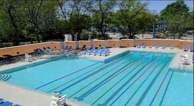 Exterior, Pool
