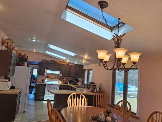 Chandelier, Dining room, Interior, Kitchen