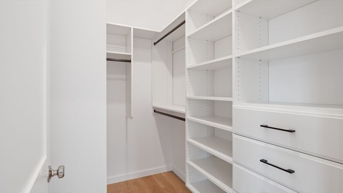 Interior, Walk-in Closets, Wood Texture Flooring