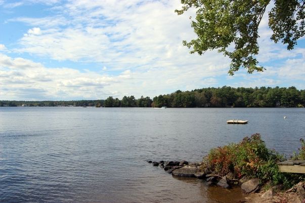Exterior, Lake