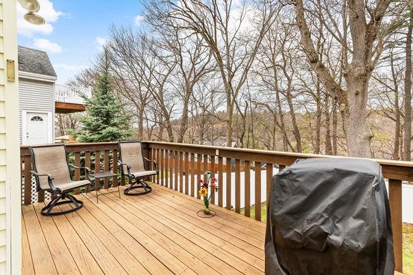Exterior, Wood Texture Flooring