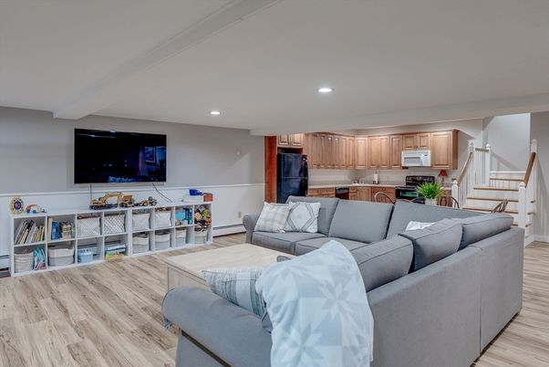 Interior, Kitchen, Living room, Recessed Lighting, Wood Texture Flooring