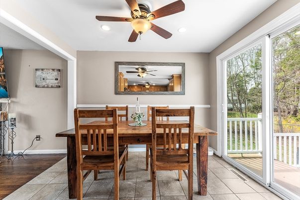 Dining room, Interior, Recessed Lighting, Wood Texture Flooring