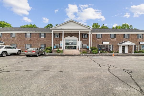 Exterior, Facade, Brick Facade, Georgian