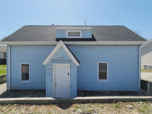 Exterior, Facade, Cape Cod