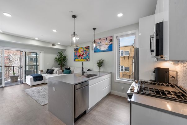 Interior, Kitchen, Living room, Pendant Lights, Recessed Lighting, Wood Texture Flooring