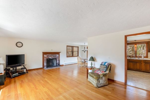 Dining room, Fireplace, Interior, Pendant Lights, Wood Texture Flooring